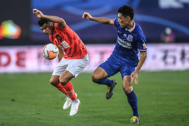 英超-萨拉赫破门努涅斯建功 利物浦2-0维拉